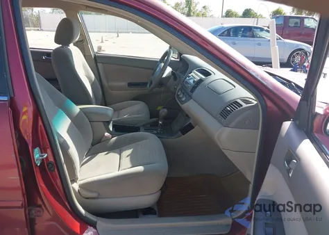 2005 Toyota Camry Le z USA, uszkodzony, nr VIN 4T1BE32K75U013544